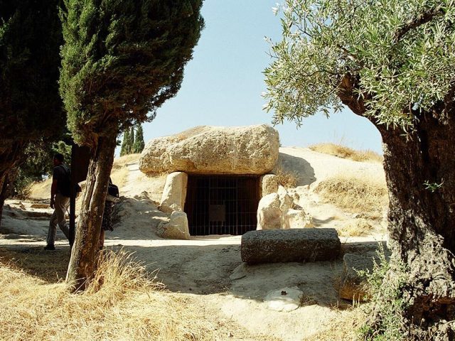 Dolmen de Menga Antequera