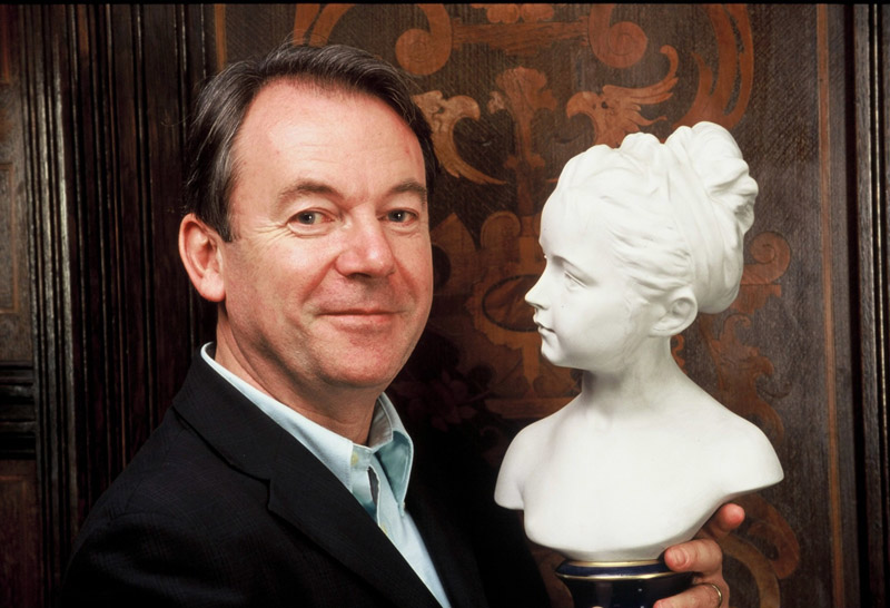 Antiques Roadshow Star Eric Knowles Returning To Costa Del Sol Antiques Roadshow Star Eric Knowles