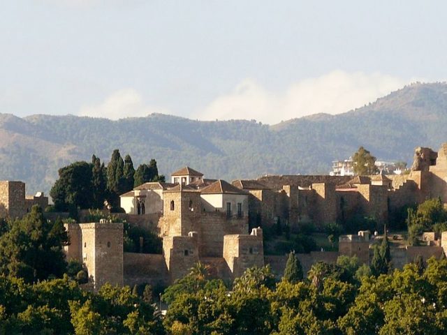 px Alcazaba de Málaga desde el puerto