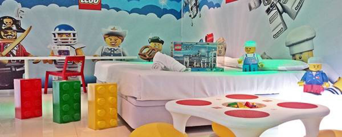 toy hotel